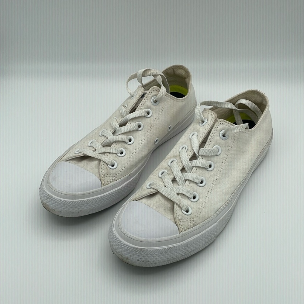 Converse - Chuck Taylor Low Pro Sneakers - Neutral Cream - 7.5
